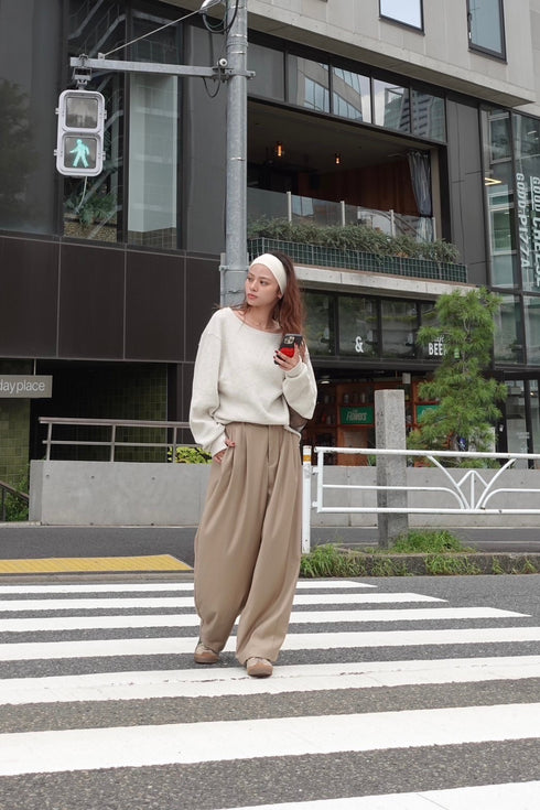 ボリュームスラックスパンツ